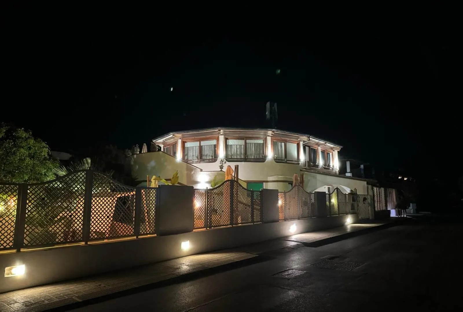 Il Caimano B & B, Con Piscina Dall'11 Luglio Al 31 Agosto Vulcano